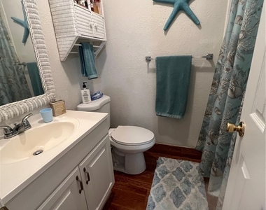 4603 Bayshore Drive - Photo Thumbnail 10