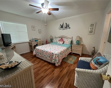 4603 Bayshore Drive - Photo Thumbnail 8