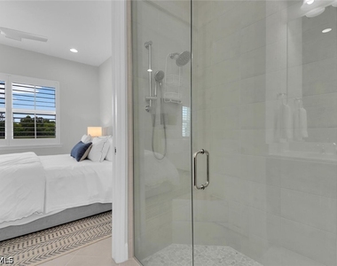 7124 Saona Court - Photo Thumbnail 14