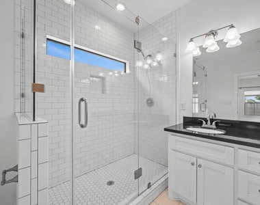 4734 Bell Street - Photo Thumbnail 6