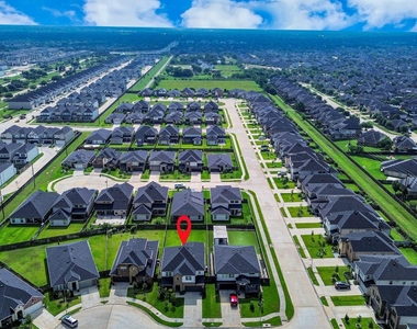 3815 Favor Forest Court - Photo Thumbnail 5