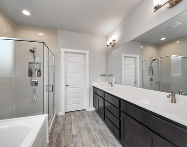 3815 Favor Forest Court - Photo Thumbnail 23