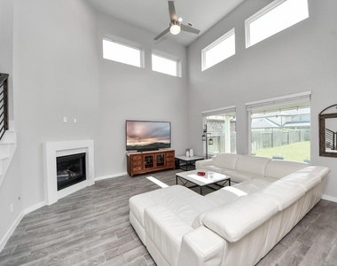 3815 Favor Forest Court - Photo Thumbnail 11
