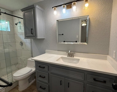 5525 Main Street - Photo Thumbnail 17