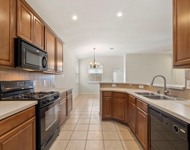 31719 Cattail Park Court - Photo Thumbnail 9