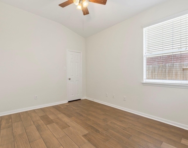 31719 Cattail Park Court - Photo Thumbnail 16
