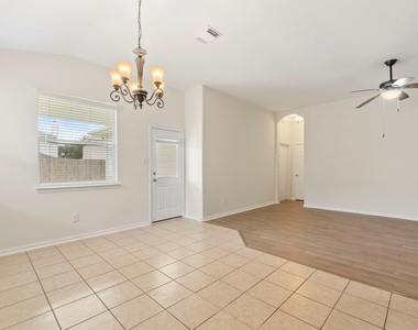 31719 Cattail Park Court - Photo Thumbnail 7