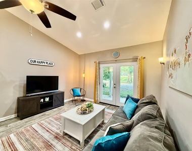 3487 Balboa Circle - Photo Thumbnail 9