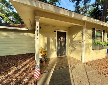 3487 Balboa Circle - Photo Thumbnail 2