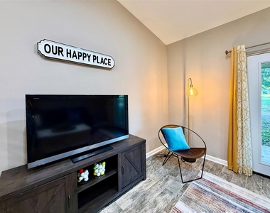 3487 Balboa Circle - Photo Thumbnail 10