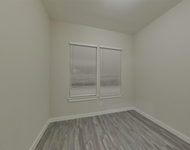 22705 Terrazzo Drive - Photo Thumbnail 10