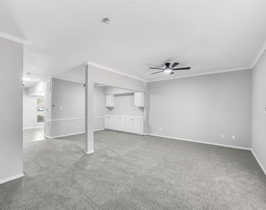 14703 Barryknoll Lane - Photo Thumbnail 4
