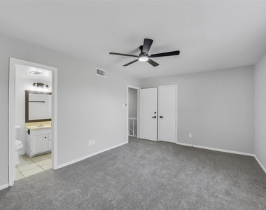 14703 Barryknoll Lane - Photo Thumbnail 13