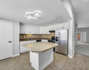 14703 Barryknoll Lane - Photo Thumbnail 7