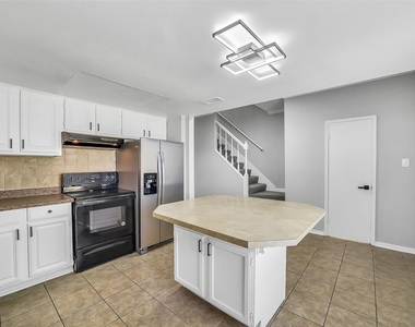 14703 Barryknoll Lane - Photo Thumbnail 10