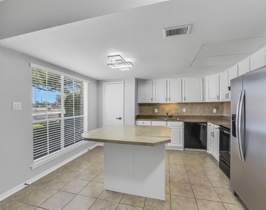 14703 Barryknoll Lane - Photo Thumbnail 8
