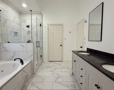 1107 Marconi Street - Photo Thumbnail 8