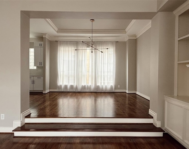 1107 Marconi Street - Photo Thumbnail 4