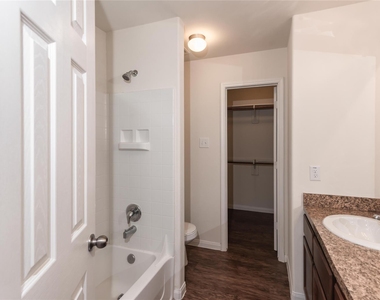 15210 Lucky Star Drive - Photo Thumbnail 6
