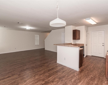 15210 Lucky Star Drive - Photo Thumbnail 5
