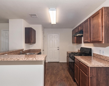 15210 Lucky Star Drive - Photo Thumbnail 1