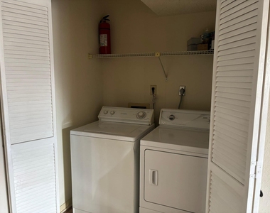 2121 Hepburn Street - Photo Thumbnail 8