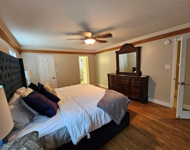 17911 Beaver Creek Drive - Photo Thumbnail 20