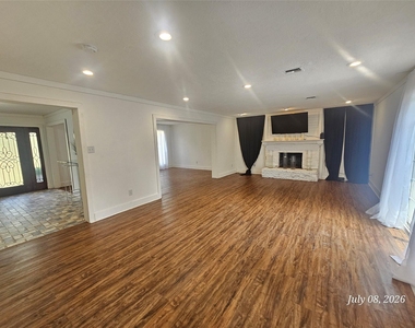 17911 Beaver Creek Drive - Photo Thumbnail 6