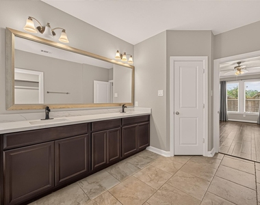 12507 Point Arbor Court - Photo Thumbnail 36