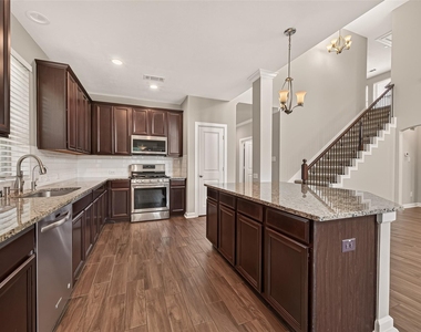 12507 Point Arbor Court - Photo Thumbnail 4