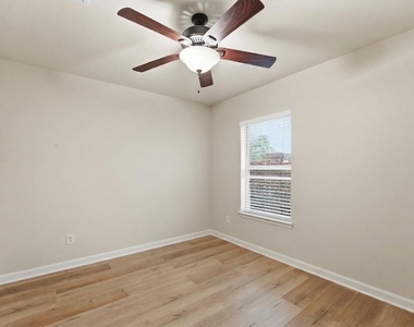 18751 Majestic Vista Lane - Photo Thumbnail 10
