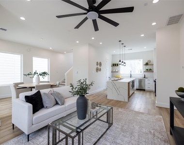 4008 Yellowstone Blvd - Photo Thumbnail 13