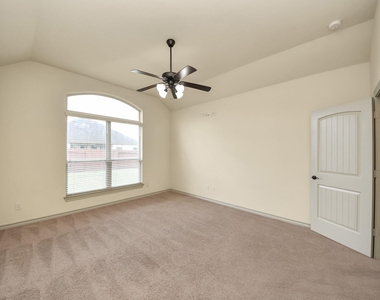 1902 Argos Drive - Photo Thumbnail 30