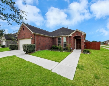 1902 Argos Drive - Photo Thumbnail 6