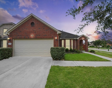 1902 Argos Drive - Photo Thumbnail 3