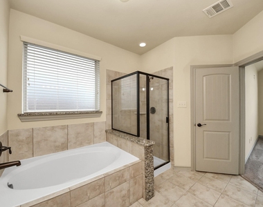 1902 Argos Drive - Photo Thumbnail 33