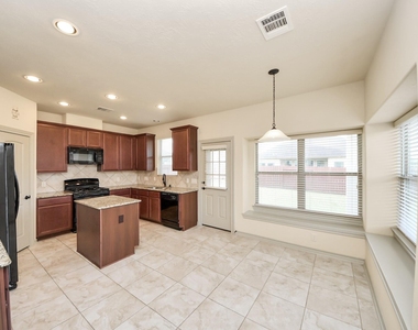 1902 Argos Drive - Photo Thumbnail 17