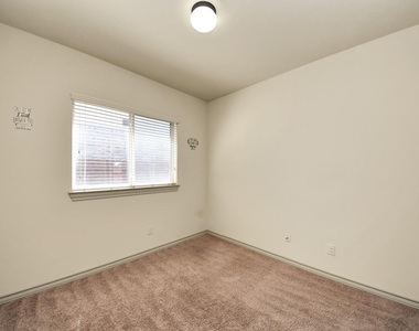 1902 Argos Drive - Photo Thumbnail 44