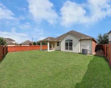 1902 Argos Drive - Photo Thumbnail 9