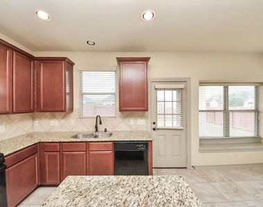 1902 Argos Drive - Photo Thumbnail 24
