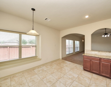 1902 Argos Drive - Photo Thumbnail 18