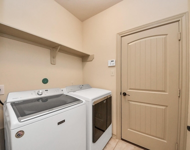 1902 Argos Drive - Photo Thumbnail 45