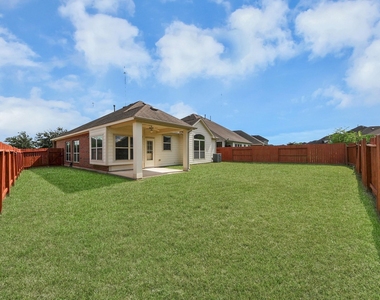 1902 Argos Drive - Photo Thumbnail 8