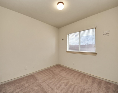 1902 Argos Drive - Photo Thumbnail 42