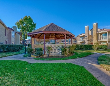 2120 El Paseo Street - Photo Thumbnail 20