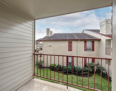 2120 El Paseo Street - Photo Thumbnail 12
