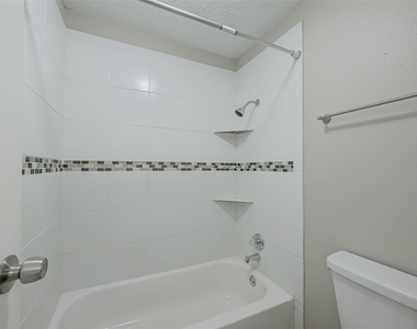 2120 El Paseo Street - Photo Thumbnail 11