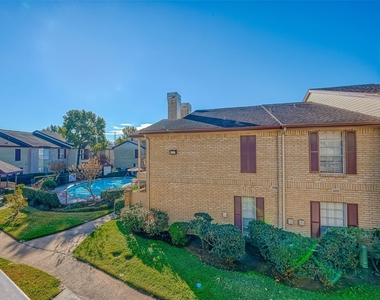 2120 El Paseo Street - Photo Thumbnail 14