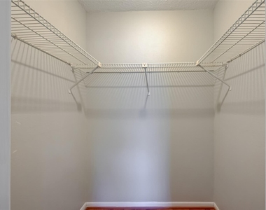 2120 El Paseo Street - Photo Thumbnail 9