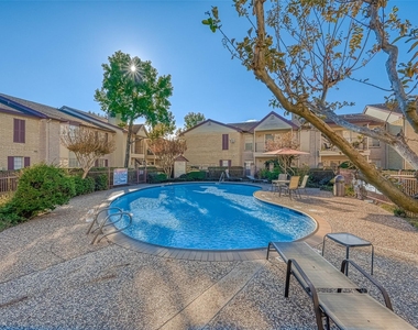 2120 El Paseo Street - Photo Thumbnail 15
